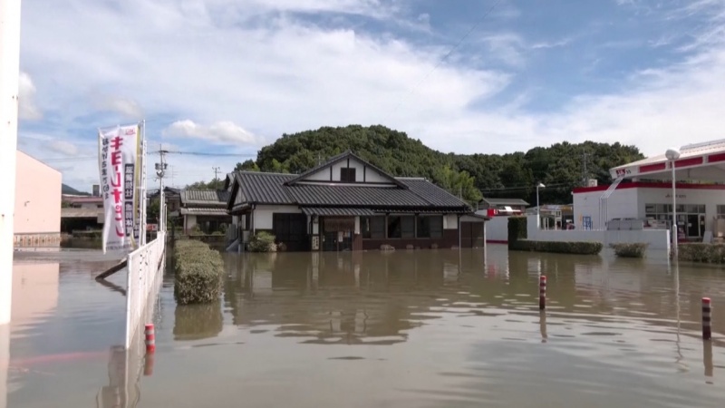 جاپان میں طوفان کے بعد خطرناک سیلاب (ویڈیو)