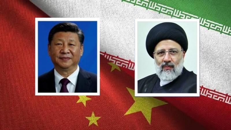 صدر رئیسی اور صدر شی کے درمیان تہنیتی پیغامات کا تبادلہ 
