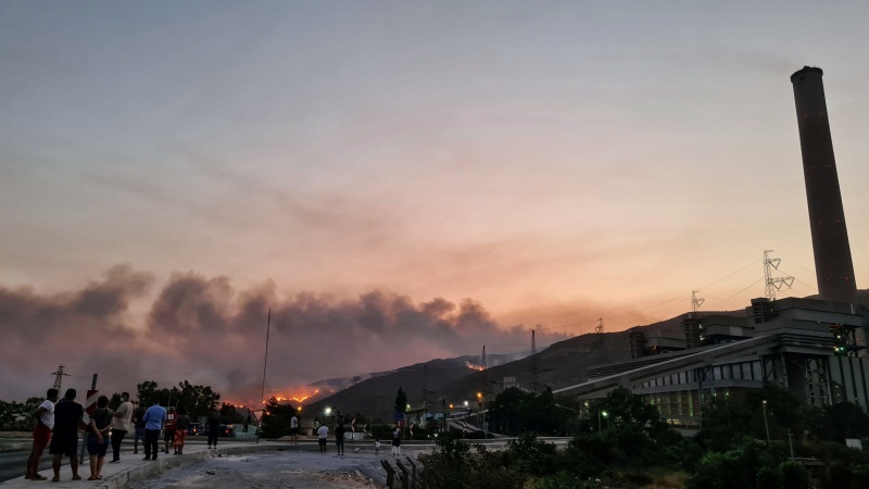 Zjarret në Turqi përfshinë edhe centralin e energjisë elektrike