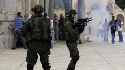 غاصب صیہونی فوجیوں کی فائرنگ، دو فلسطینی شہید 