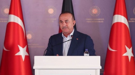 Çavuşoglu: Em di mijara koçberan de nikarin barekî din rakin 