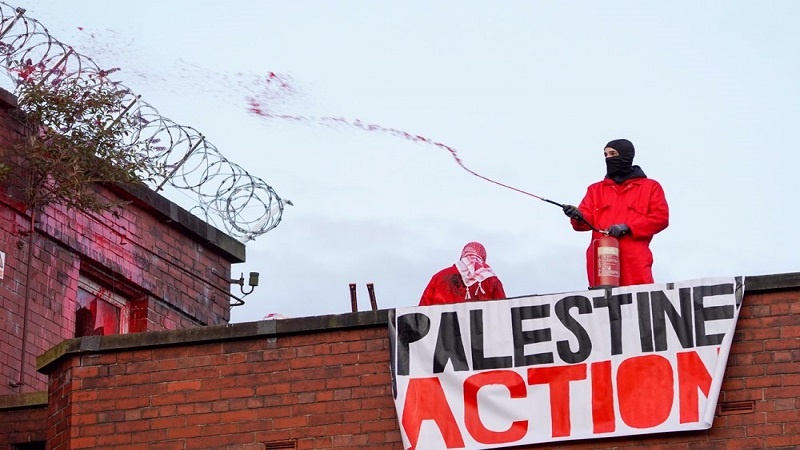 Pro-palestinski aktivisti okupirali izraelsku tvornicu oružja u Velikoj Britaniji i obustavili njen rad