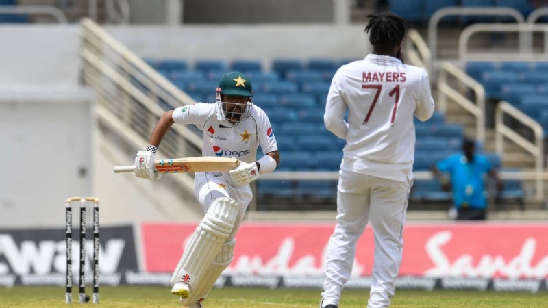 پاک ویسٹ انڈیز ٹیسٹ، پاکستانی ٹیم 217 پر آل آوٹ 