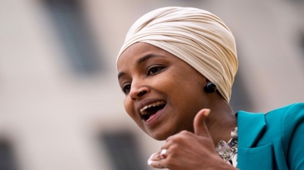 Američka zastupnica nazvala Ilhan Omar članicom „džihad-škvadre“