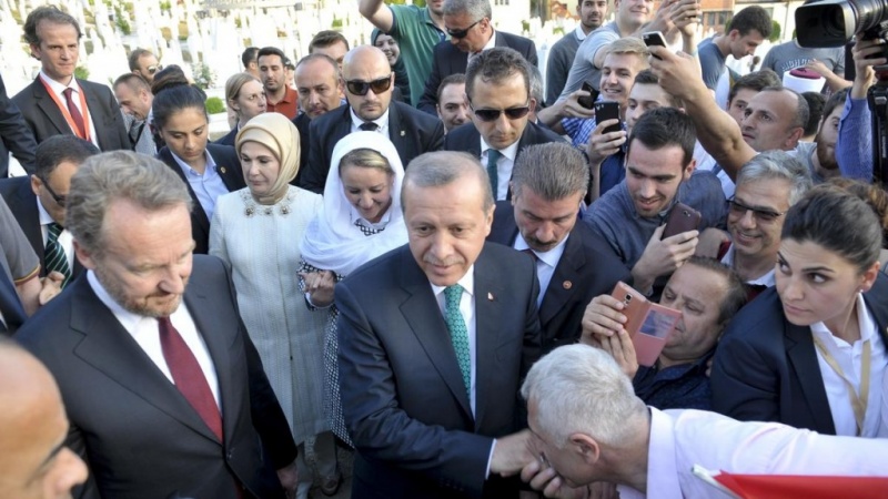 Erdogan jučer boravio u BiH, a danas u posjeti Crnoj Gori