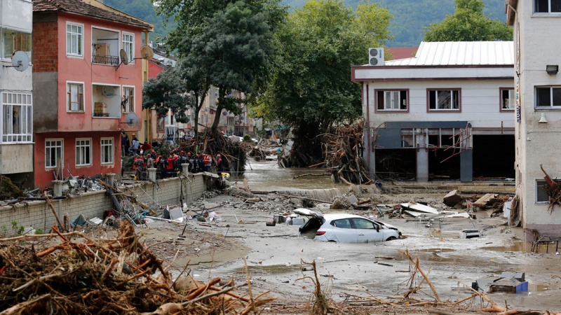 Turska: U poplavama stradalo 27 ljudi