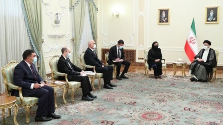 Azərbaycan Respublikası parlamentinin sədri İran prezidenti ilə görüşüb