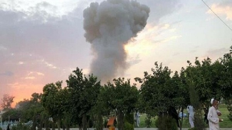 افغانستان، صوبہ ننگرہار کی عمارت کے سامنے دھماکہ