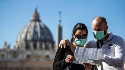 Teste, maska… Italia hap shkollat nesër