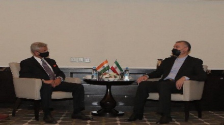 ایران و ہندوستان وزرائے خارجہ کی ملاقات، آپسی تعاون کے مزید فروغ کے لئے پر عزم