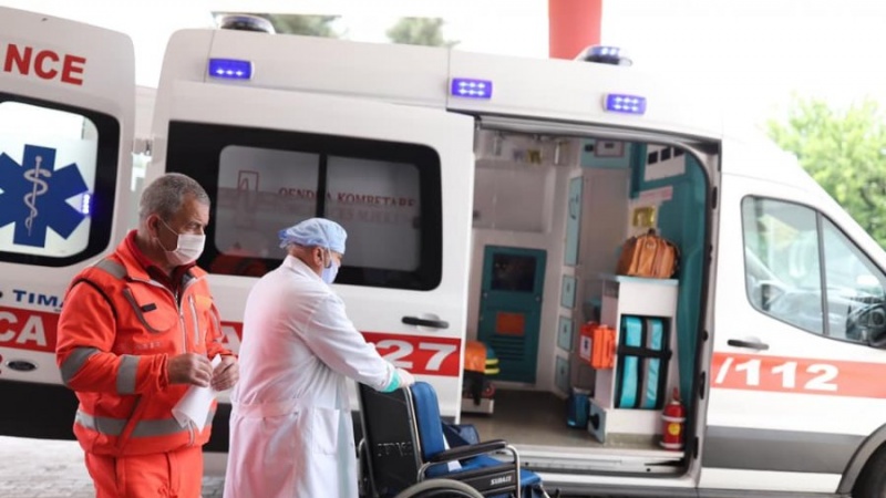 Si pritet ta kalojë vendi, valën e re të pandemisë: Flasin mjekët