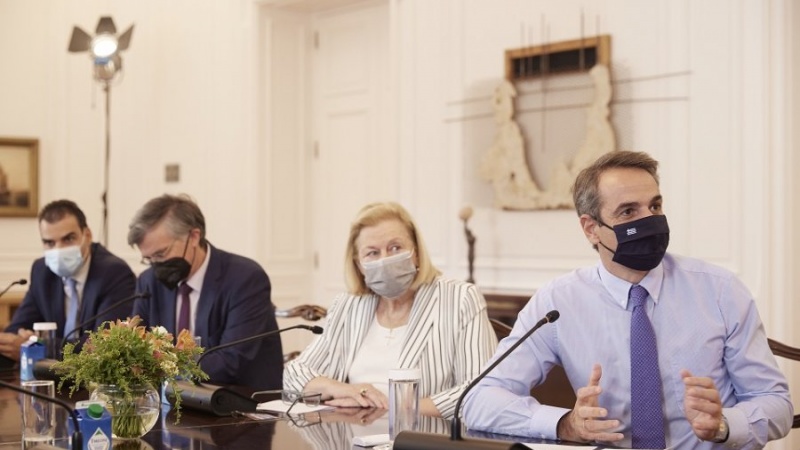 Mitsotakis, dritë jeshile mjekëve pediatër që të vaksinojnë fëmijët 12-17 vjeç