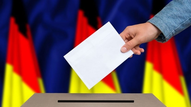 جرمنی میں عام انتخابات کے لیے پولنگ
