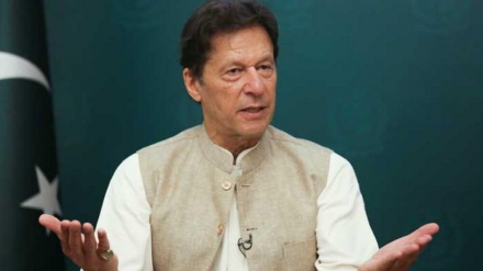  پاکستان کے سابق وزیرِ اعظم عمران خان نے معافی مانگ لی