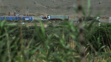 İran səfiri yaranmış problemi daha bir rəsmi ilə müzakirə etdi