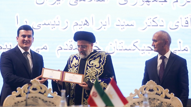 Iranskom predsjedniku uručen počasni doktorat u Tadžikistanu