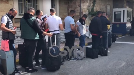 Të rinjtë shpjegojnë pse zgjedhin të largohen nga vendi, që nga 2011 popullsia ka rënë 2,7%