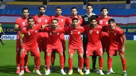 İranın futbol millisi FİFA-nın reytinqində bir pillə yüksəlib