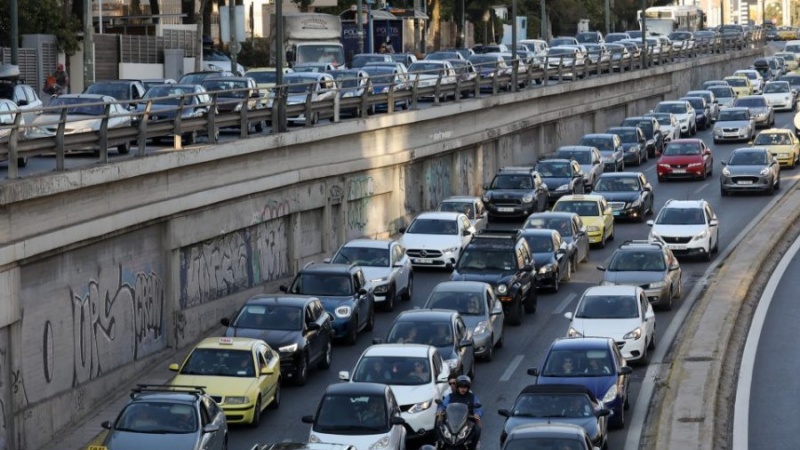 Rrugët e Athinës edhe një herë përmbyten nga trafiku, Bakojanis kërkon masa