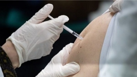 Vaksinimi shmangu mbi 8 mijë vdekje nga koronavirusi në Greqi