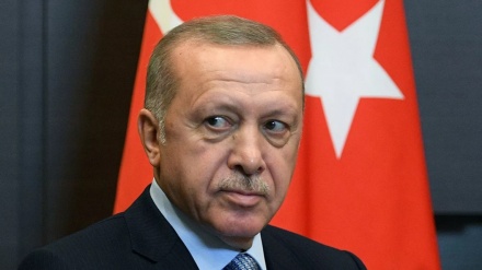 امریکا اور مغربی ممالک نے ترکی کو بھی گھیرنا شروع کر دیا، اردوغان نے 10 مغربی ممالک کے سفیروں کو ہاہر کا راستہ دکھانے کا حکم دے دیا