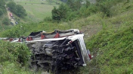 Li Hindîstanê otobûsek wergeriya û 12 kesan canê xwe ji dest dan