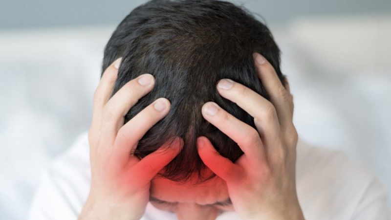 Katër faza të migrenës që bëjnë dallimin nga një dhimbje e zakonshme