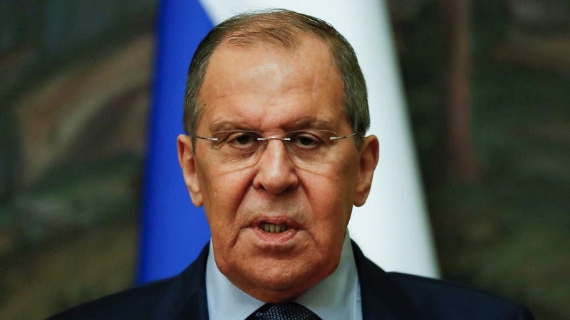 Lavrov: Ukrayn bi dû aştiyê nîne