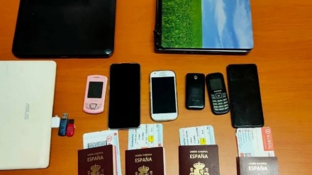 Çifti me dy fëmijë zbulohet në Rinas me pasaporta falso, arrestohet falsifikatori që mori 25 mijë euro
