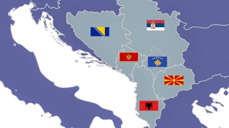Shqiptarët e Luginës së Preshevës dhe Malit të Zi kundër “Open Ballkan”, Vuçiç luan me dy porta