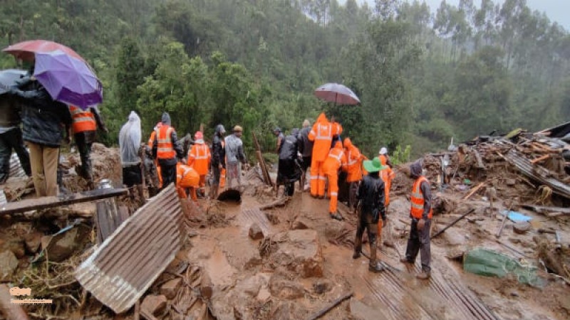 ہندوستان کی جنوبی ریاست کیرالا میں بارش اور زمین کھسکنے کے واقعات، ہلاکتوں کی تعداد اکیس 