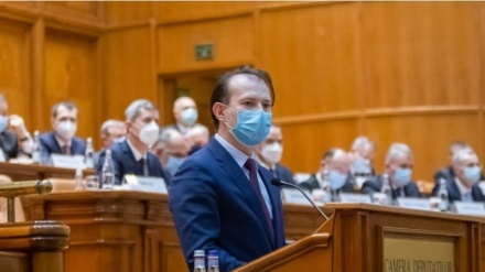 Qeveria rumune ra si rezultat i një votimi mosbesimi në parlament