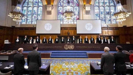 Yerevan Bakını məhkəməyə verib