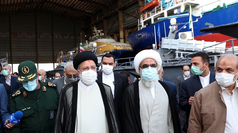Raeisi pozdravio domaću proizvodnju plovila u posjeti pokrajini Bušehr