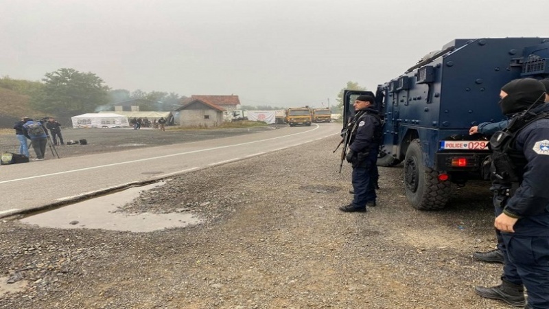 Pas largimit të të gjitha barrikadave, tërhiqet edhe njësia speciale