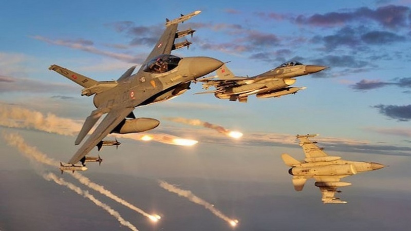 Avionët luftarak të Turqisë bombardojnë disa zona në Irakun Verior