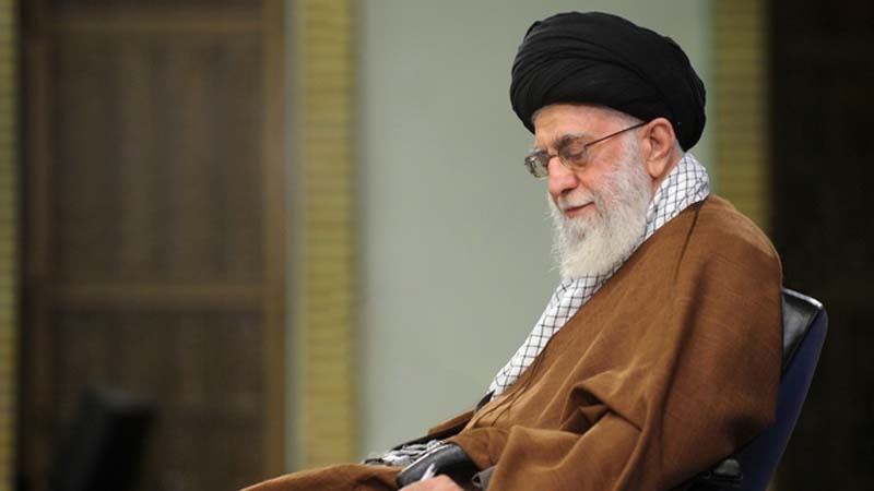 Iranski lider: Kolonijalisti nacije odvraćaju od njihovih kapaciteta, zatim ih pljačkaju