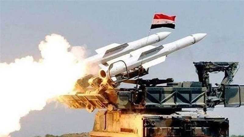   پدافند هوایی سوریه ۱۰ موشک رژیم اسرائیل را هدف قرار داد