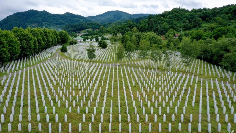 BE-ja kritikon Serbinë për mohimin e gjenocidit