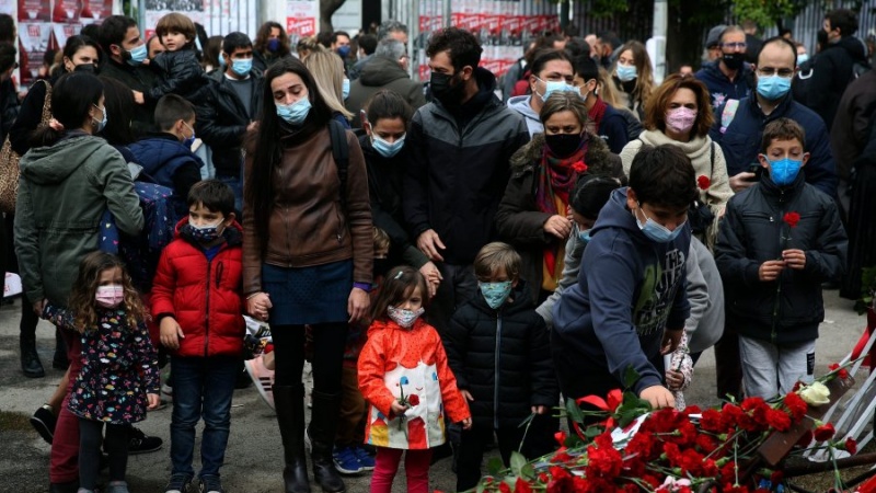 Me përleshje, Greqia përkujton kryengritjen studentore të vitit 1973 kundër diktaturës