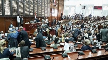شان رسالت میں گستاخی کے خلاف قانون بنایا جائے : یمنی پارلیمنٹ 
