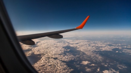 48 vjeçari vendos t’i japë fund jetës gjatë fluturimit me avion