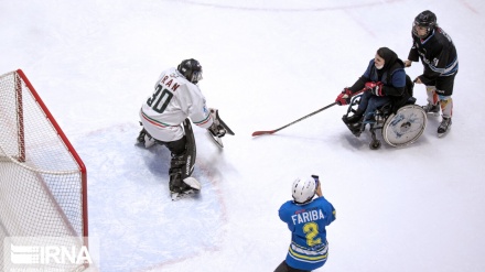 ناوی یاریزانانی تیپی نیشتیمانیی ئێران لە ماڵپەڕی پڕۆفشناڵەکانی بواری ھاکیی سەر سەھۆڵ تۆمار کرا.