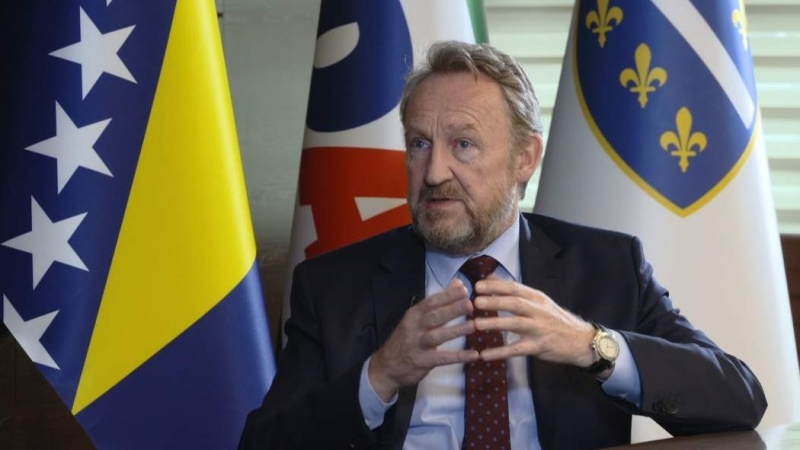 IZETBEGOVIĆ: USTUPCI OTVARAJU APETITE NA DRUGOJ STRANI