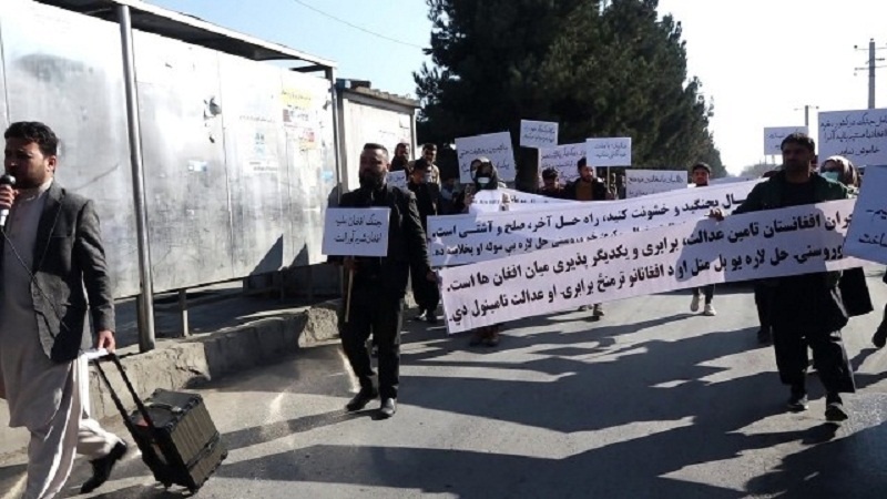 افغان کی افغان سے جنگ شرمناک ہے:کابل مظاہرین
