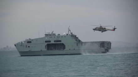 Irani dhe Omani zhvillojnë stërvitje të përbashkëta ushtarake në Ngushticën e Hormuzit