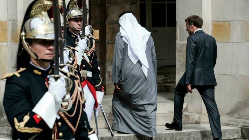 Macron udhëton në Azinë Perëndimore për të nënshkruar marrëveshje armësh