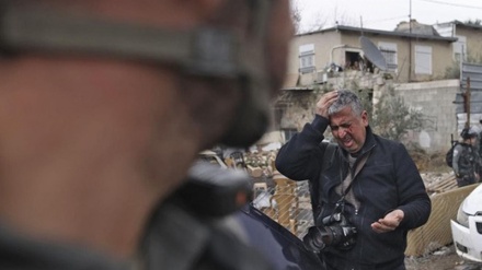 Izraelski policajci istukli fotografa Associated Pressa u Istočnom Jerusalemu