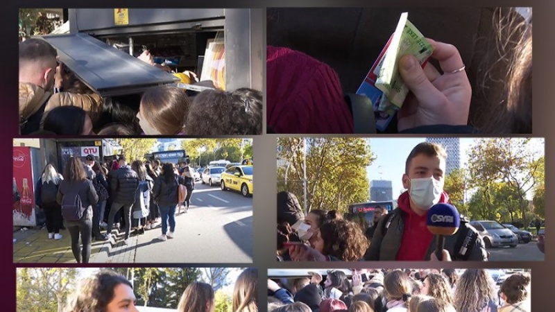 Studentët në radhë për abone që shiten në rrugë, pa asnjë parametër sigurie