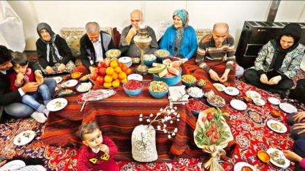 Mbajtja e ritualit të natës së Jaldës në të gjithë Iranin